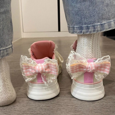 حذاء فيونكة 